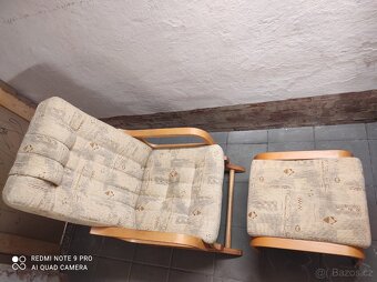 Houpací křeslo s podnožkou - 2