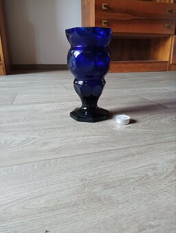 Váza broušená - 2