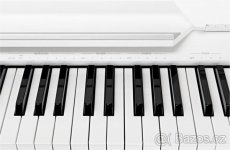 BÍLÝ KLAVÍR - 2