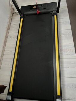 Běžecký pás - Urevo Foldi Mini Treadmill - 2