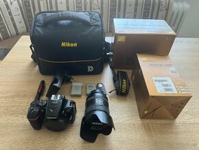 Nikon D5500 + Objektiv Nikkor 16-85mm + příslušenství - 2