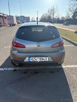 Alfa Romeo 147 - 2