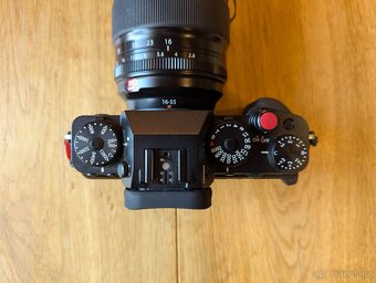 Fuji X-T4 (černá) + Fujinon XF 16-55mm f/2.8 R LM WR - 2