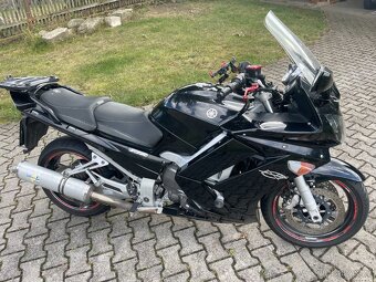 Yamaha FJR 1300 - 2