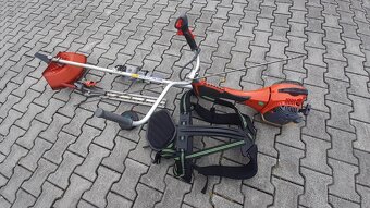 Křovinořez Oleo-Mac BC 430 T - 2