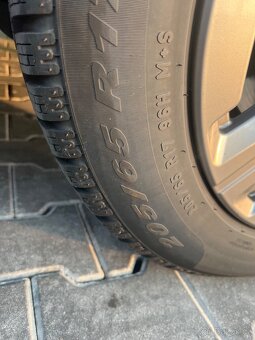 Zimní pneumatiky Pirelli Sottozero 210 – 205/65 R17 96H - 2