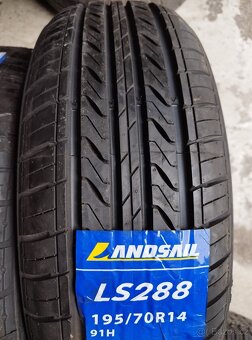 2 NOVÉ PNEU 195/70 R14 - 2