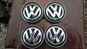 ZÁNOVNÍ STŘEDOVÉ KRYTKY-LOGA-ZNAKY DO ALU DISKŮ VOLKSWAGEN. - 2