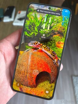 SAMSUNG S23 8GB/256GB Black + PŘÍSLUŠENSTVÍ - 2