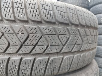 ZIMNÍ PIRELLI 225/55 R17 - PĚKNÉ - 2