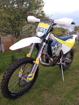 Husqvarna TE 300 2017 - poslední karbec - 2