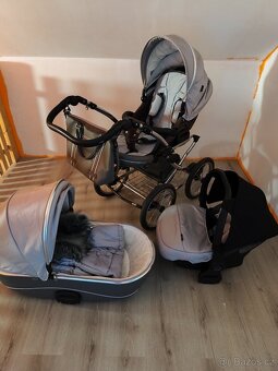 Kočárek Jasmine šedostříbrný - 2