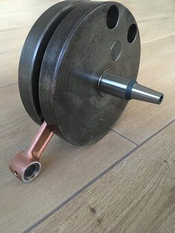 Kliková hřídel Jawa 250/353 po opravě - 2