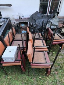 Kovové židle s červeným a hnědým polstrováním - 2