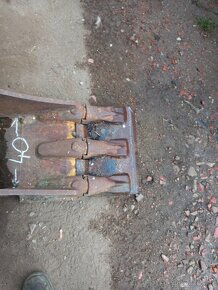 Podkopová lžíce - 2