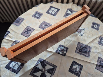 Polička dřevěná - 2