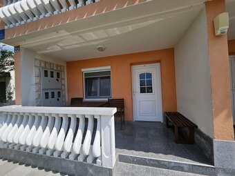 Chorvátsko apartmán 100 m od mora. - 2