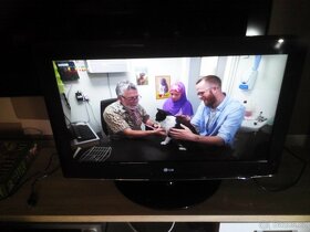 LCD LG 32LD420 Úhlopříčka 32" (82 cm) - 2