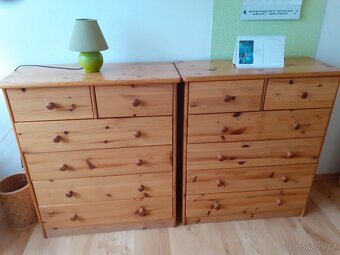 DARUJI ZA ODVOZ SKŘÍNĚ, KOMODY A SEDACÍ SOUPRAVU - 2