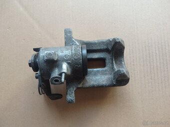 Zadní brzdový třmen VW Passat B5 4x4 - 2