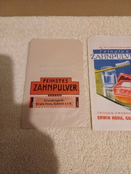 Staré reklamní sáčky. - 2