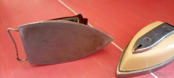 staré žehličky - 2