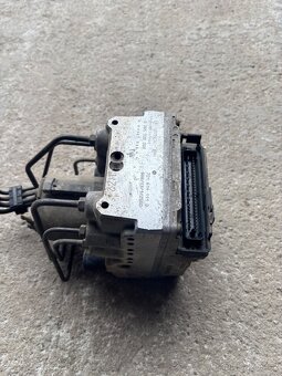 ABS jednotka VW T4. 701 614 111D - 2
