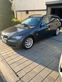 BMW e91 325i - 2