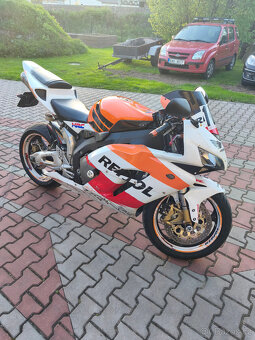 Honda CBR 1000rr Repsol - 2