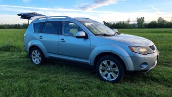 Mitsubishi Outlander II 2.0 DI-D 4x4 - 2