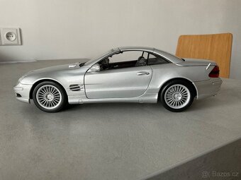 Model Mercedes Benz SL 55AMG 1:18 - 2