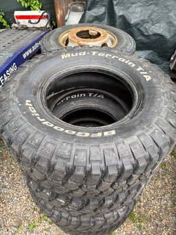 Bf goodrich 285/75 r16 MT ko2 - 2