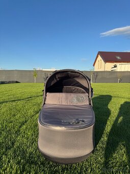 Cybex Priam Lux Flowers Grey - Dark Grey - 2