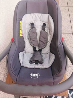 Autosedačka vajíčko Carlo pro Riko Basic Plus - 2