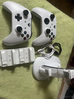 xBox One S 500 GB - 2