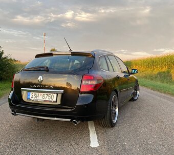 Renault Laguna GrandTour 2.0dCi 127kw - 2