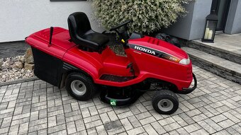Honda 2315 zahradní traktůrek,traktor 2 VÁLCE - 2