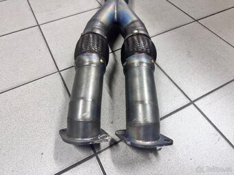 Titanový Y pipe s náhradami katal. Armytrix Nissan GT-R R35 - 2