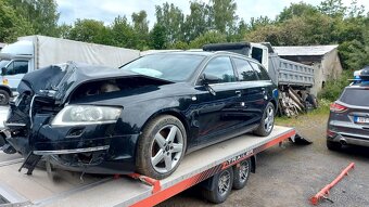 Prodám náhradní díly z havarovaného Audi A6. - 2