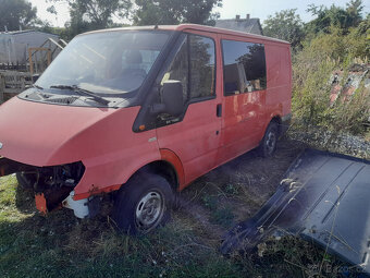 Ford Transit - vrak bez TP a motoru ( ten je zvlášť ) - 2
