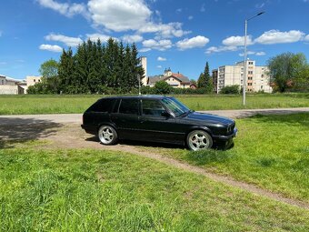 BMW e30 325i - 2