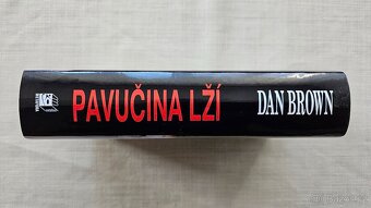 PAVUČINA LŽÍ - DAN BROWN (váz.) - 2