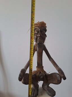 dřevěnná socha - šaman - 2