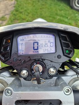 Yuki 125 i se - 2