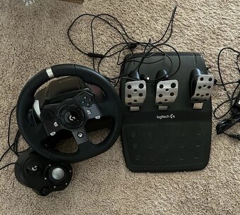 Logitech G920 + řadící páka - 2