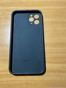 Kryt na 11 pro - 2