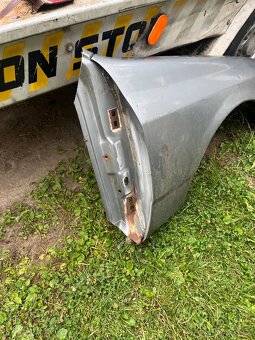 P: blatniky na ford sierra mk1 - 2