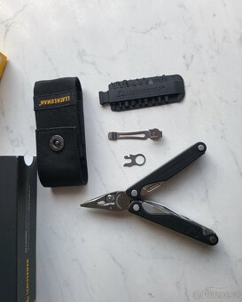 Leatherman Multitool CHARGE PLUS stříbrná/černá 832516 - 2