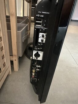 TV Panasonic TX-P42GT20E – 42", plně funkční - 2