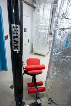 Posilovací stroj na břišní svaly - 2